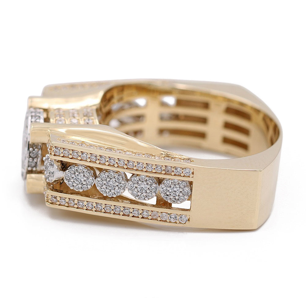 Fashion Ring with Cubic Zirconias
